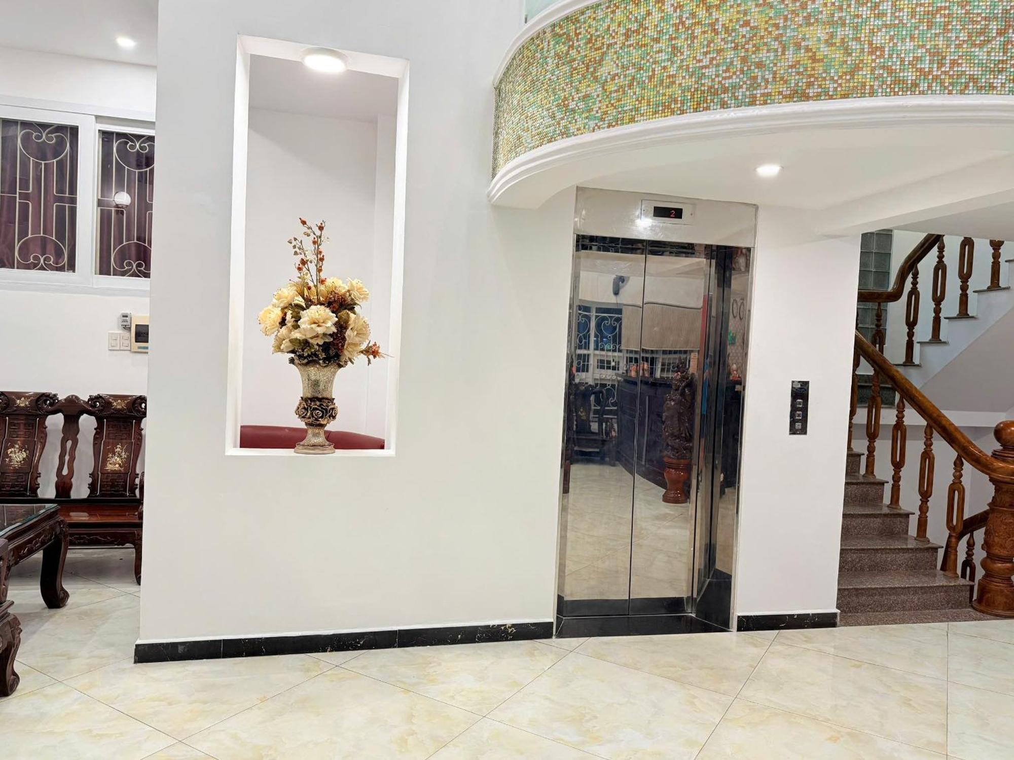 Khach San Hong Tam Hotel Ho Şi Min Exterior foto
